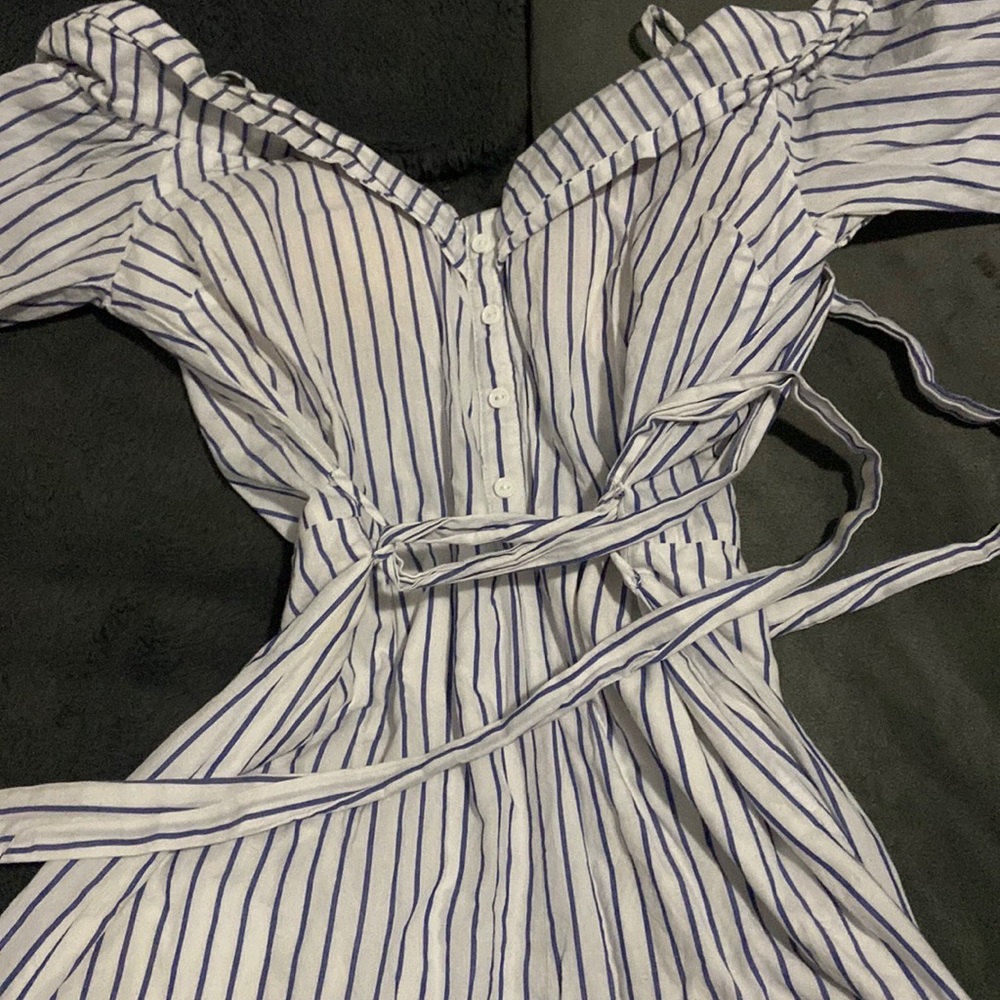 Woman’s stylish top size M